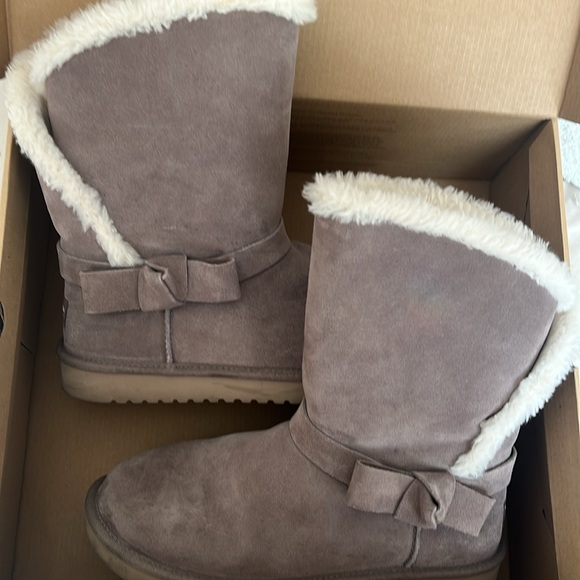 Kookaburra Uggs! - Picture 7 of 8